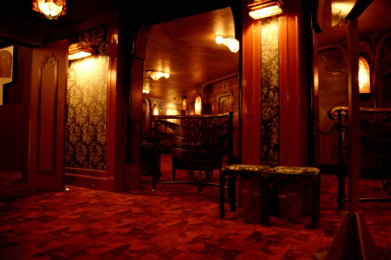 Theater Tuschinski Corridor 4 (Amsterdam, Holland)